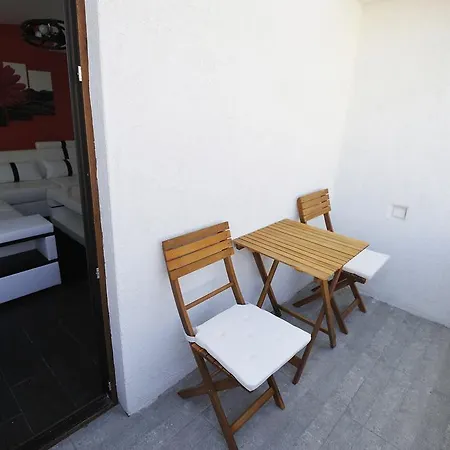 Apartament Poshta 1 1