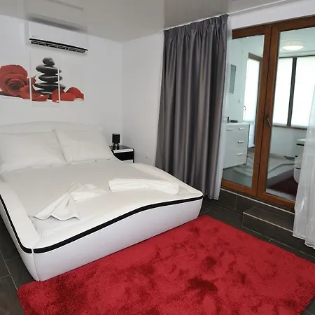 Apartman Poshta 1 1 *