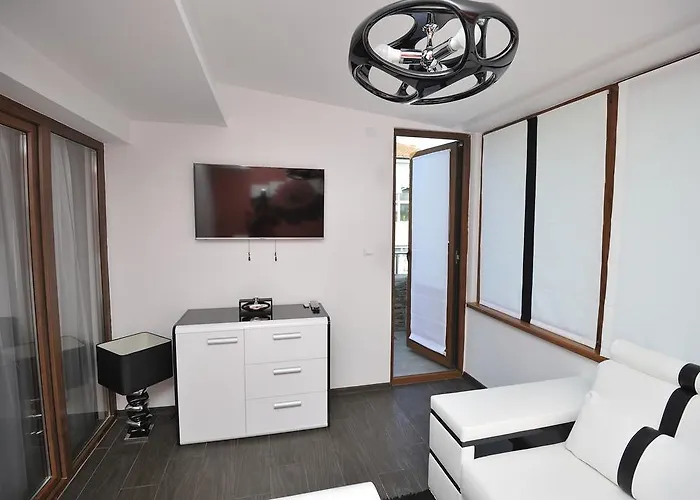 Apartman Poshta 1 1 Várna